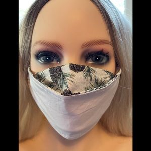 NWT 3-D  HANDMADE FACE MASK